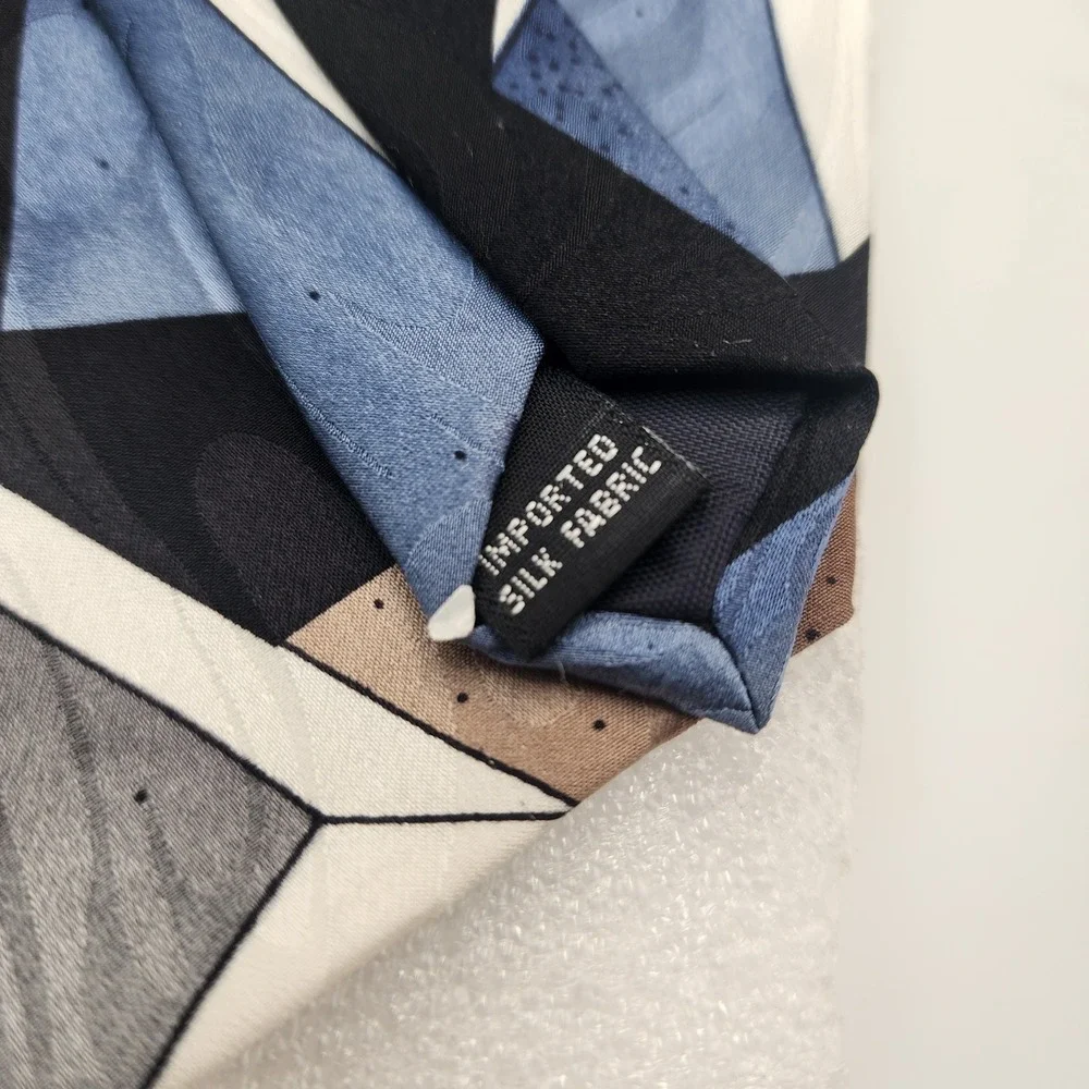 Alexander Lloyd Geometric Cube Pattern‎ Black Silk Imported Men's Necktie